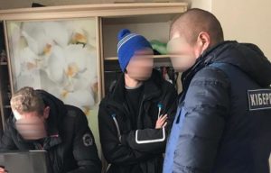 хакер интернет-магазина детской одежды