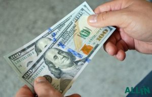 как заработать на понижении курса валюты